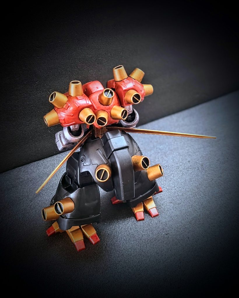 MS形態の背面カット。