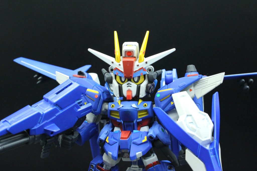 展示ではお祝いをする様子を表現したので、武装はオミットしていたのですが、せっかく作った作品ですので今さらながら武装を作りました!