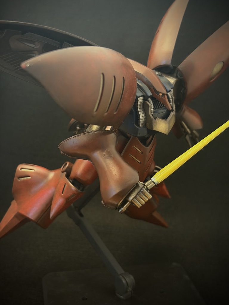 キュベレイMk-Ⅱ プルツー専用機 〜曲面主体のキットに陰影をつけて–5枚目/制作者：とうと＠はじめてのスポンジ塗装