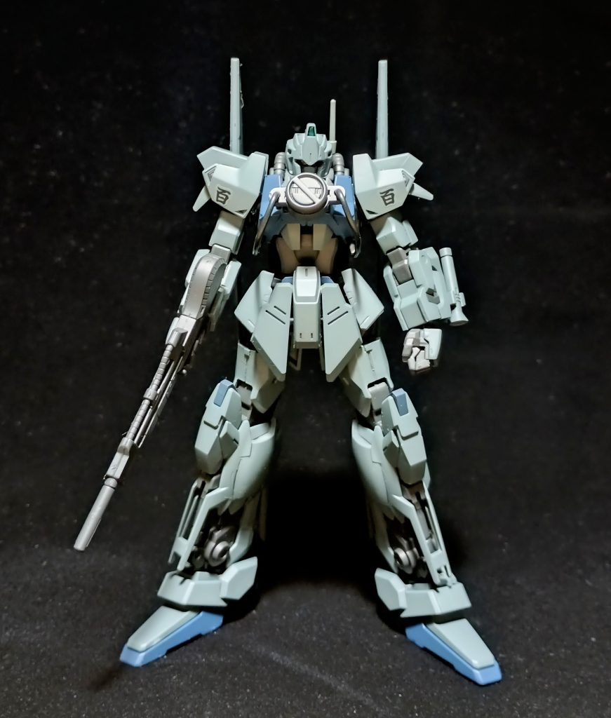 今回はスプレーではなく、先日購入したエアブラシで塗装しました。スプレーは高くて私の経済力ではやっていけそうになかったので瓶塗料に切り替えていきます。