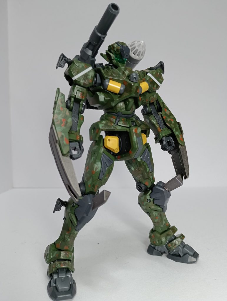 多分「誰だよ？！」という人が多いと思いますがW上記の漫画は1年戦争が舞台で、ジャミル大尉はガンキャノンに乗り、戦闘スタイルが「ガンキャノンで超接近戦を仕掛ける」という１年戦争時ならアリな戦術で面白い設定なので、そいつがジークアクス世界にいたら…というイメージで作成。