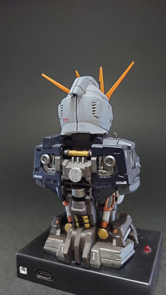 後ろから。ルミナスユニットの入口はジャンクパーツ等で埋めました。