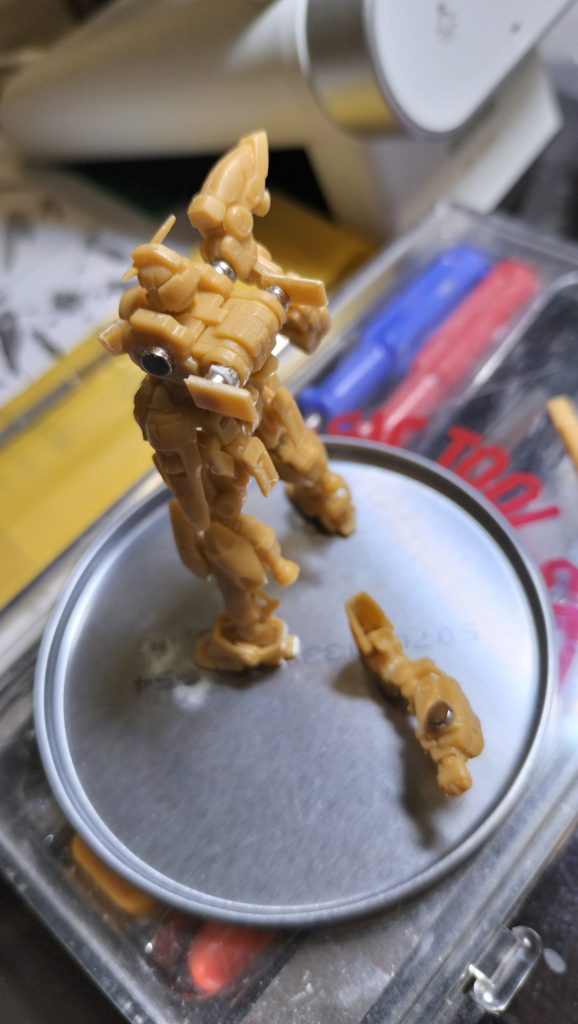 ただ、くっついてほしくない他の磁石にひっついてしまうのは、要注意。