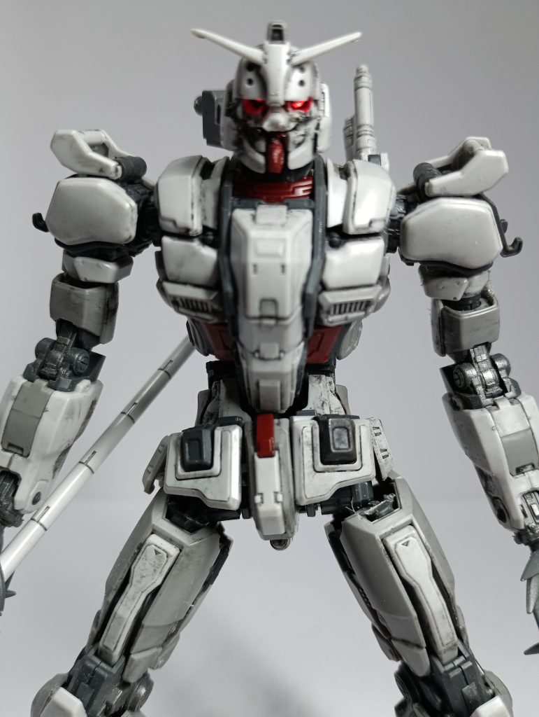 LEDモジュールを仕込んだので発光します。