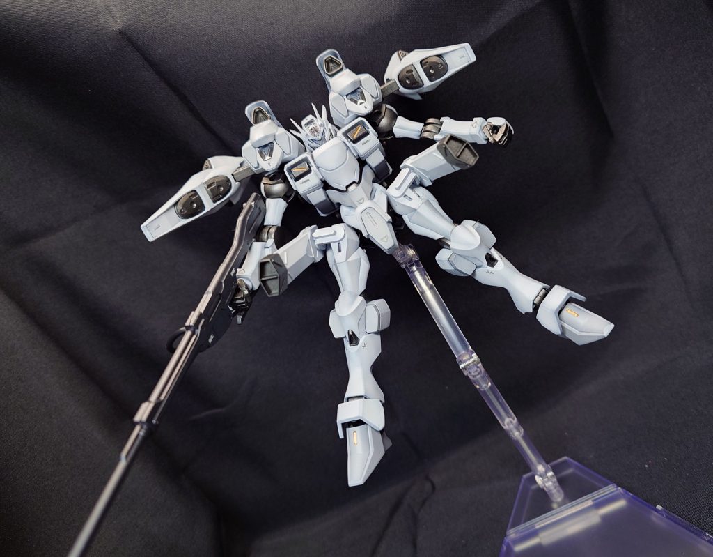 ザウォートとファラクトといえば、バーニアを前面に向けての急制動の印象が強いですよね(gundam-kao6)