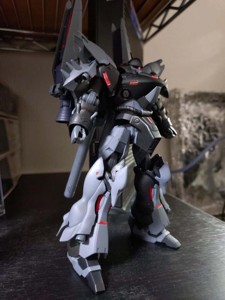 武器をどうしたものか悩んでいたところ。30MMのガンブレイドがいい感じだったのと、ビルド系ならそこまで不自然でもないかと考え、ガンブレイドに決定。