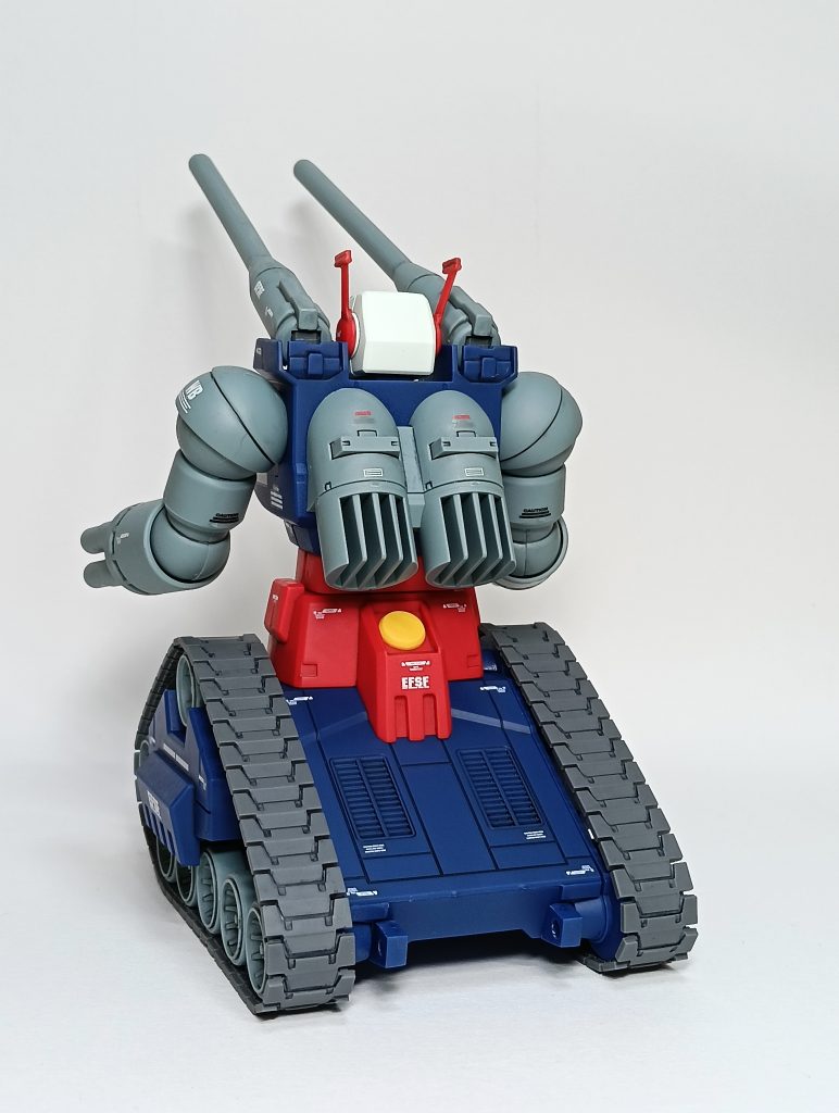 キャノン砲のみ、合わせ目消ししました。あとはいつもの部分塗装・スミ入れ・水転写デカール・つや消しトップコートで仕上げました。