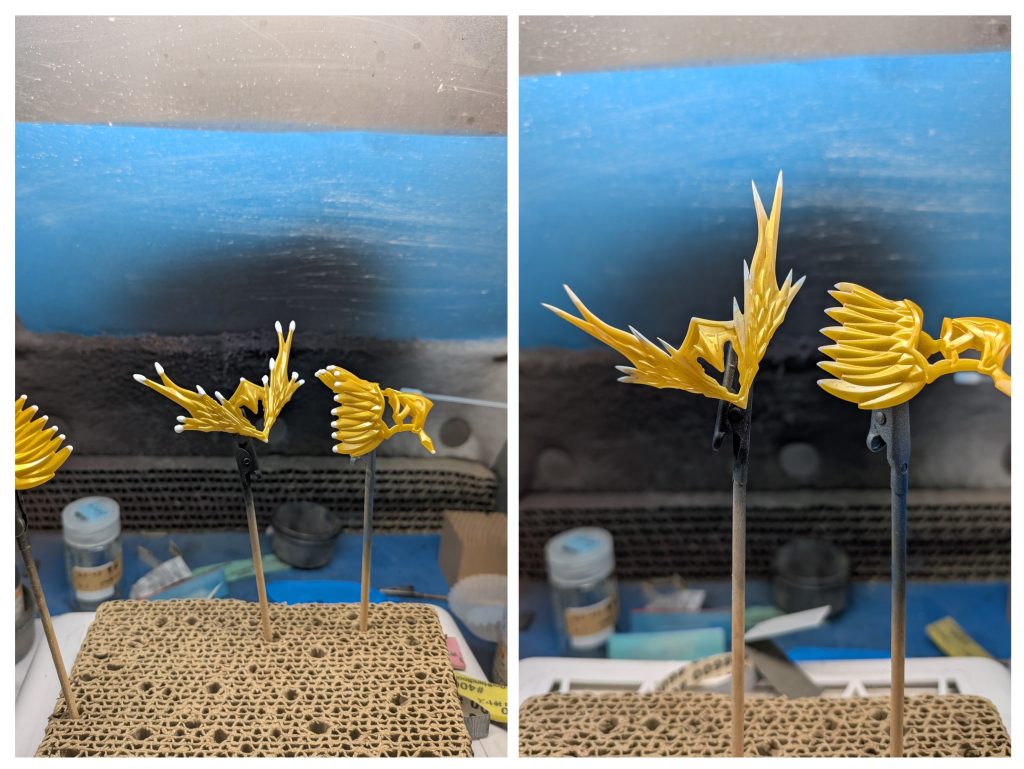 瞬間接着剤にベビーパウダーを混ぜて尖らせたいところに　盛ってヤスリがけをするっていう簡易なシャープ化手法です！冠のパーツには真鍮線入れて瞬着盛りです結構簡単にできましたね😁