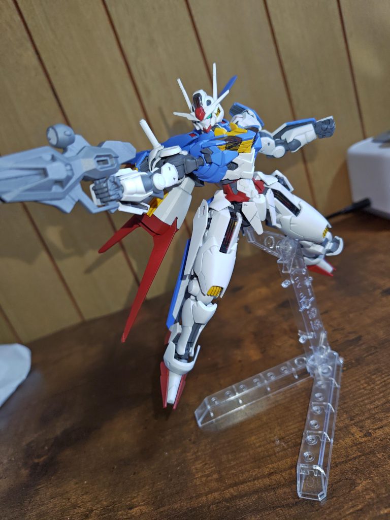 ビットオンフォームで。色んなところに3ミリ穴があって拡張性が高いキットだな♪