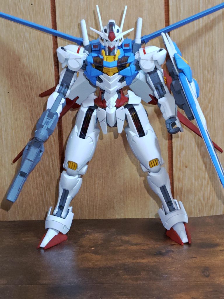 通常時の立ち姿。シールドがある分ビットオンフォームより好きな感じになった♪