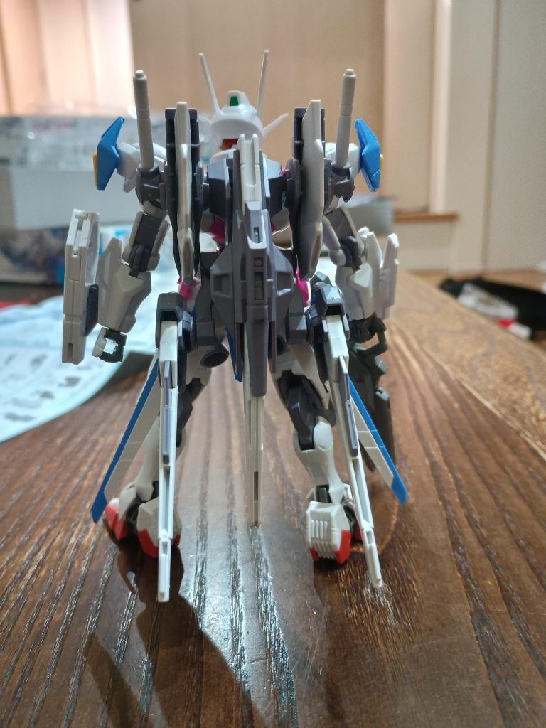 背面がなんか高機動感を出してます。