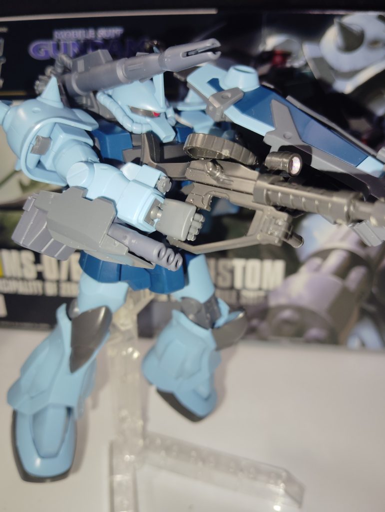 元のグフカスの装備+ビームキャノン、三連装グレネードランチャー、ザクマシンガンを装備、バリバリが加速する。