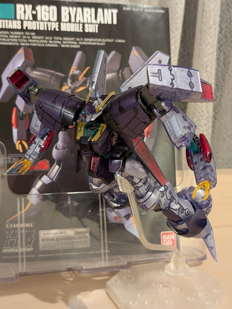 模様もちょっと独特な感じに見えてきて、違う、大好きなバイアランと何か違う！塗りムラも有ると思いますが、おかしいな〜(zaku-kao9)作例はもっとカッコ良かったんですけどね(gundam-kao10)もう、デジラマメーカーさんに助けてもらうしか無いですね！(zaku-kao3)&nbsp;&nbsp;&nbsp;