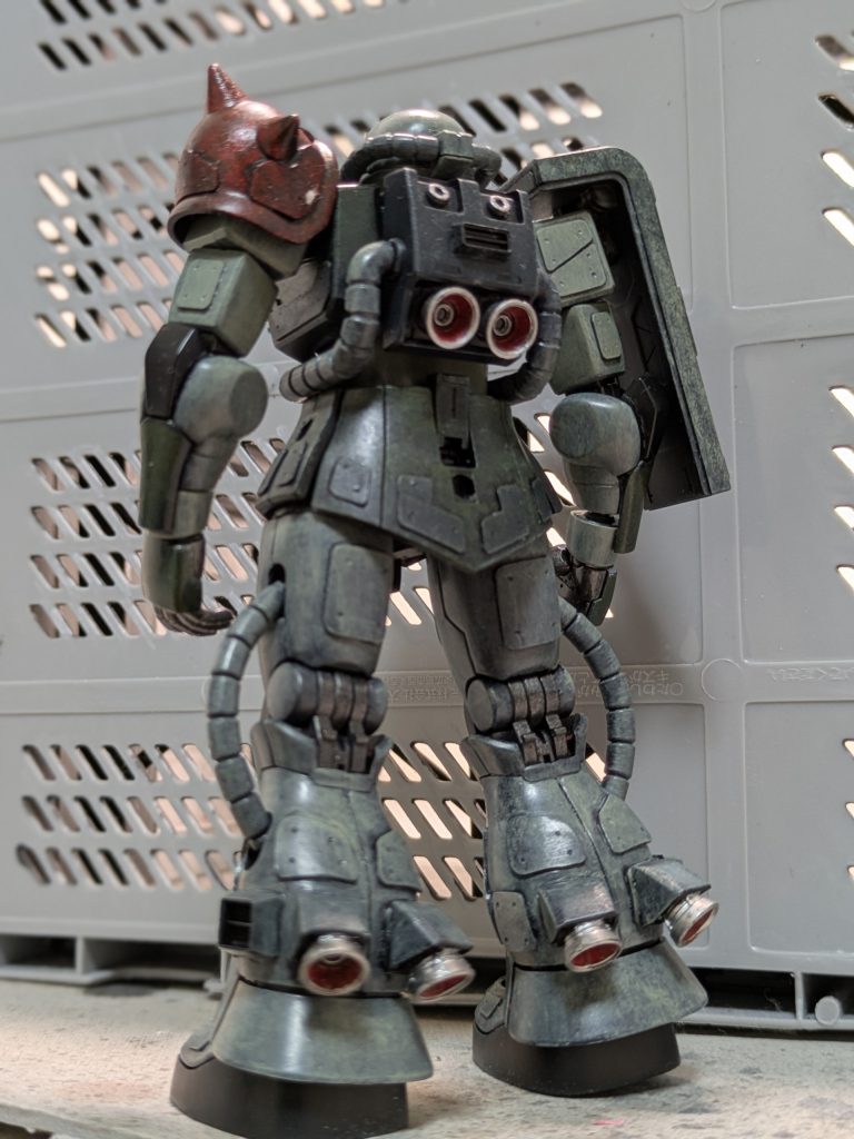 多少のディティールアップ。サロンパスペタペタ、スラスター着けて高機動型っぽくしました。😁