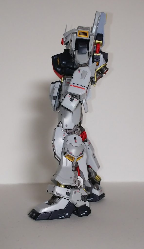 さて皆さんそれぞれ色んな気持ちで新年を迎え、今年の目当ても掲げている事と思います…😒 私自身は今年は自分自身の新たな学びの始まりの年だと思ってて…。心ならずも以前と変わってしまった自分自身とその環境とを受け入れて、まったり模活を楽しみながら、前向きにのんびり学んで行こうと思っております。このMk-IIはその目印です😙 P.S. 今も被災地で頑張る貴方へ、またGUNSTA界隈で悩みながらも頑張る皆さんへ、ジジイの独り言…😛過去を懐かしんだり悔やんだりする事は大事な事です。でも人は後ろ向きには歩けませんね、後ろを振り返って一息ついたら、また前を向いて歩きだしましょう、じゃないと転んじゃいますからね🤗