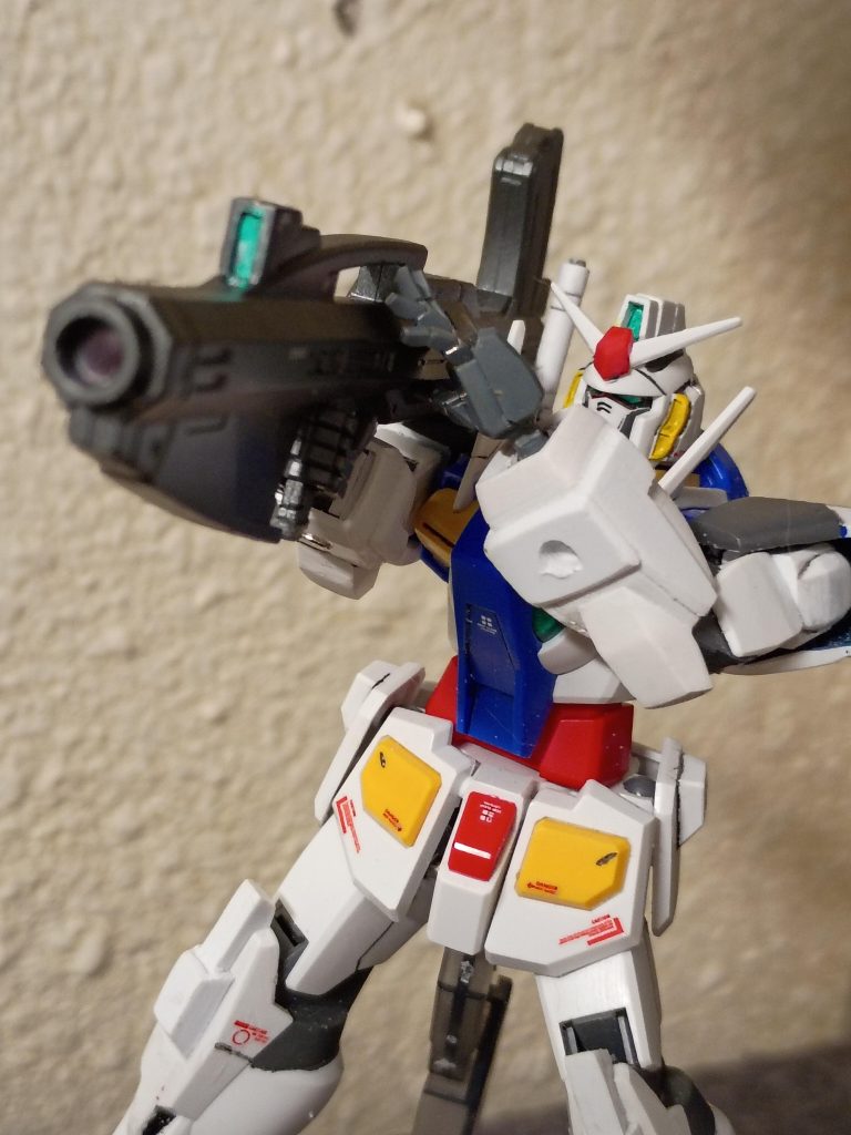 私のGNX-IVからNGNバズーカを借りる。