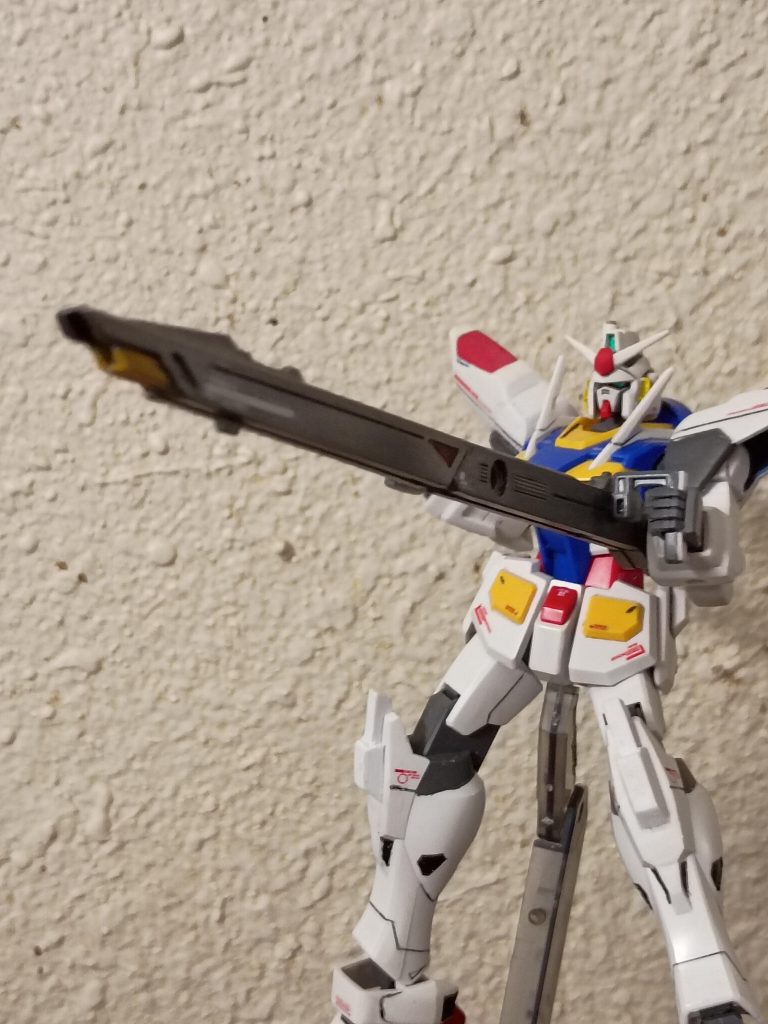 「GN長距離ビームキャノン、最大出力発射！」