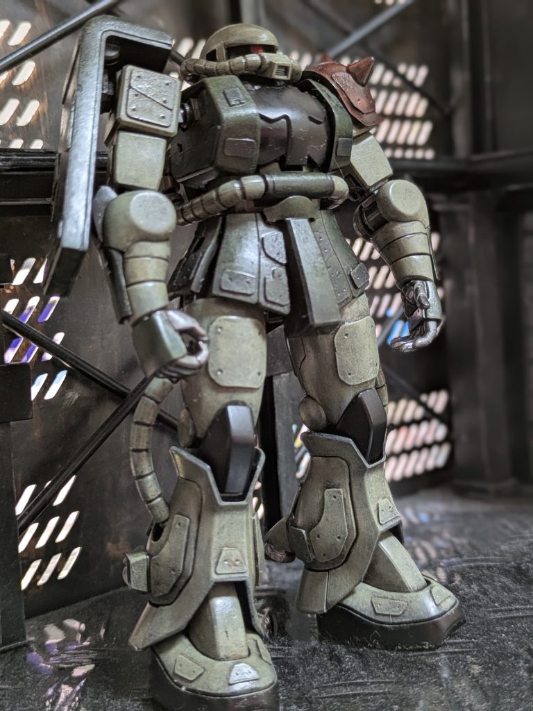 ウェザリングカラーのグランドブラウンで少々ウェザリングしました。😃