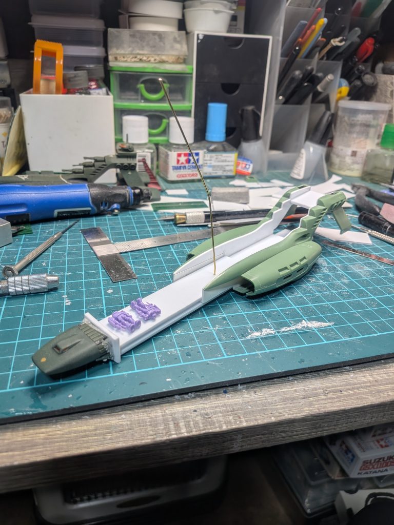 ついでに格納ギミックも追加