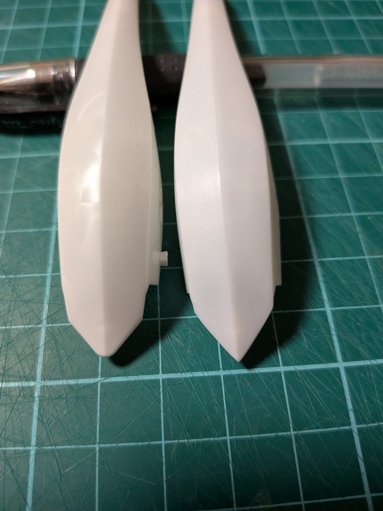 頭部のヒサシも少し角度を変えて精悍な感じに😅