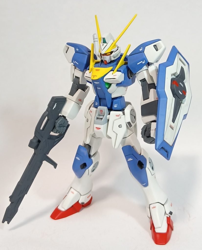 手持ちの武装はウィンダムのビームライフルとO ガンダムのシールド&nbsp;