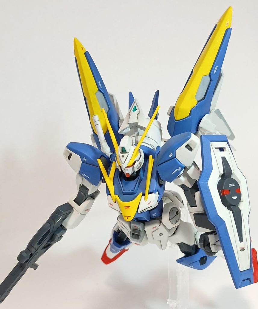 ミノフスキードライブはV2よりも大型化