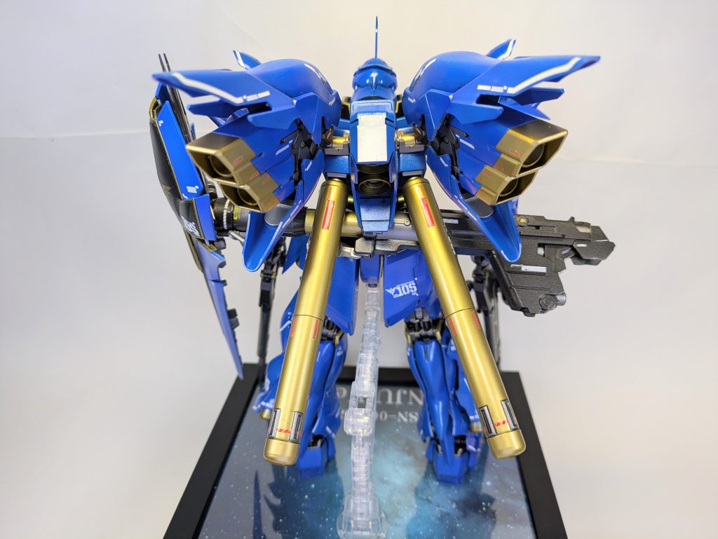 背面&nbsp;バズーカは公式画像が無いのでそれっぽくして塗りました。