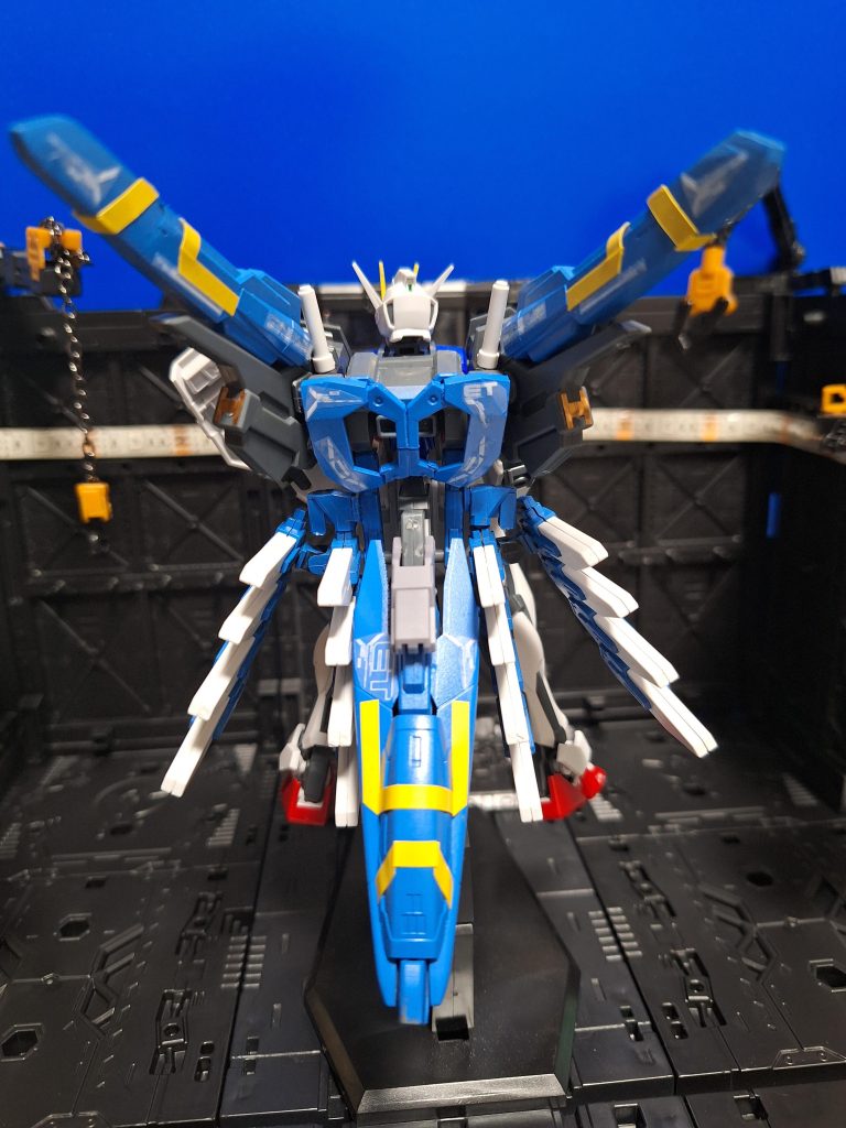 バックショットです。ほぼオプションパーツのミキシングです。塗装もいいかげんです。