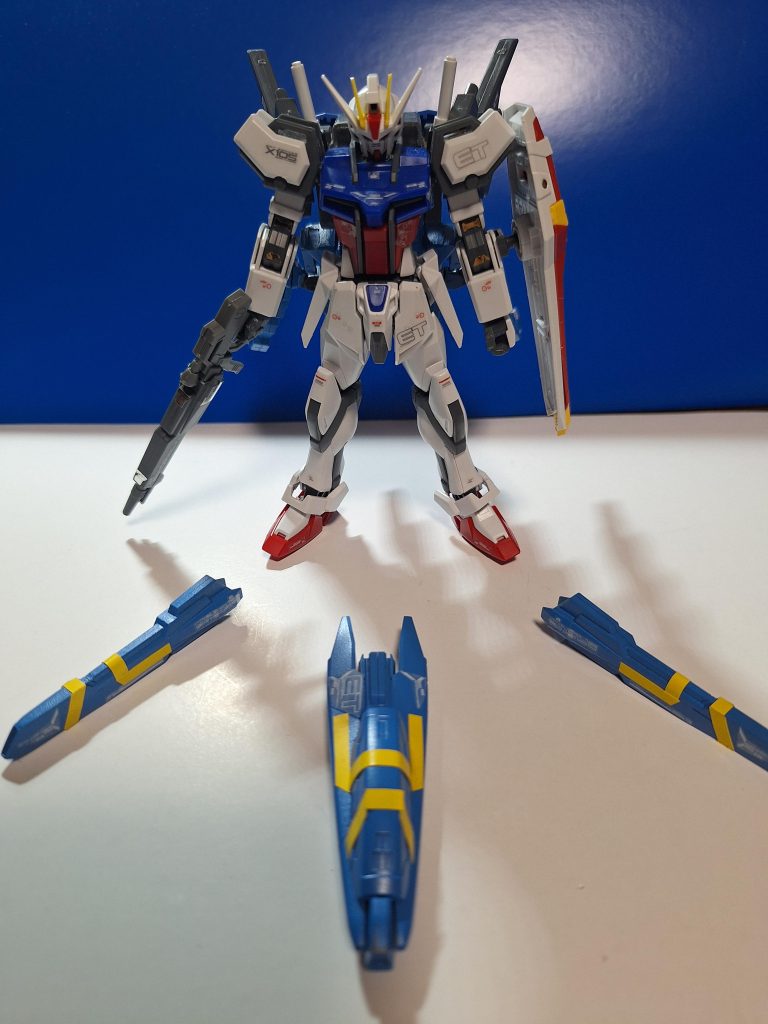 正面と武装を外してみた感じです。