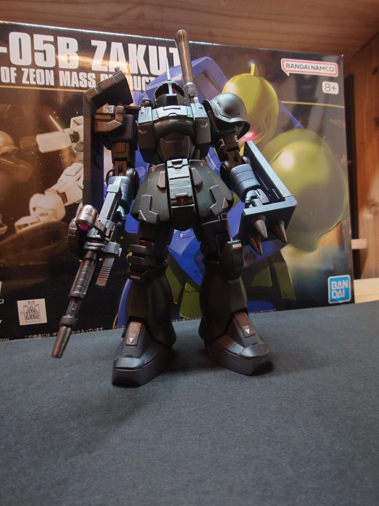 ザク壱　ガデム専用機–3枚目/制作者：金曜日のアマモデラー