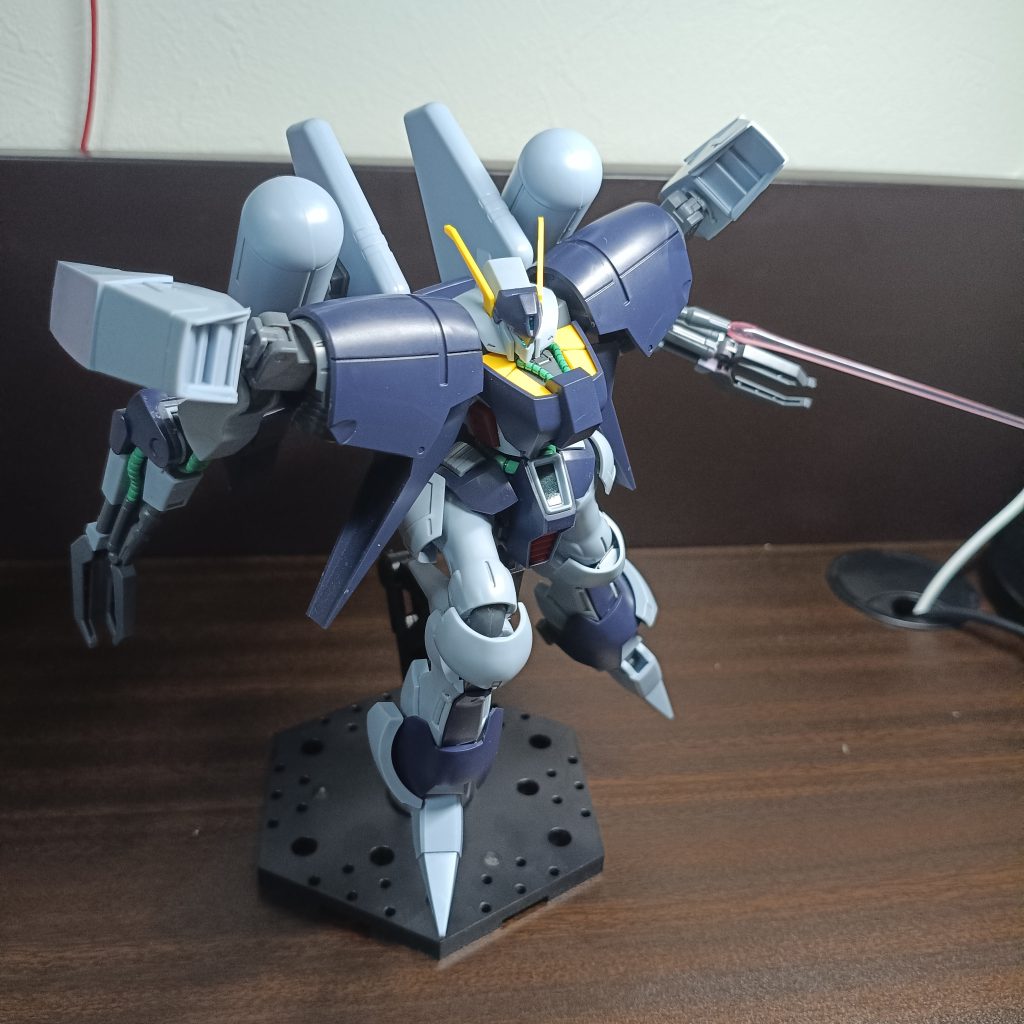 軽くポージングも