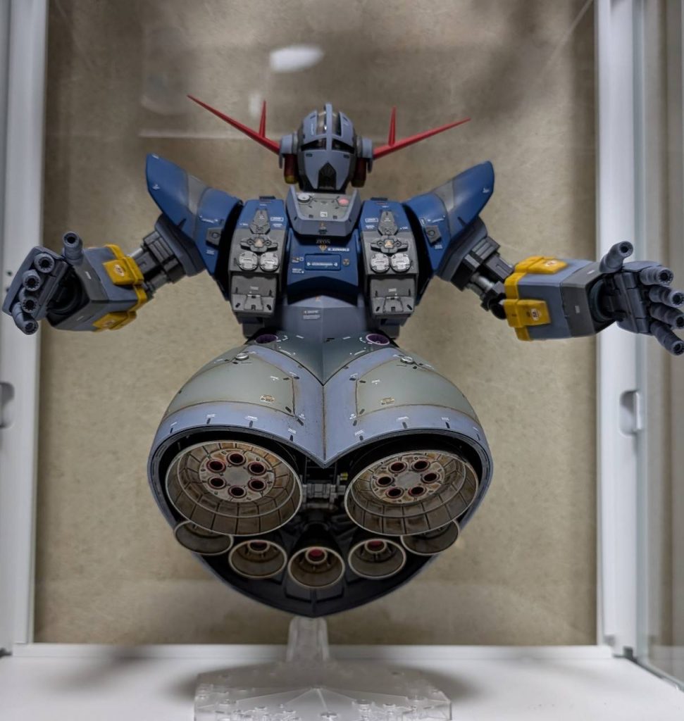 顔もサイドをグレーに塗って見た目細くなるようにしてます今後も頑張ります✨たまにですが🤣