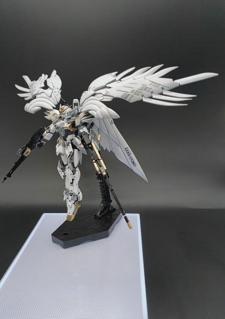 RG ウイングガンダムゼロEW–4枚目/制作者：Arts