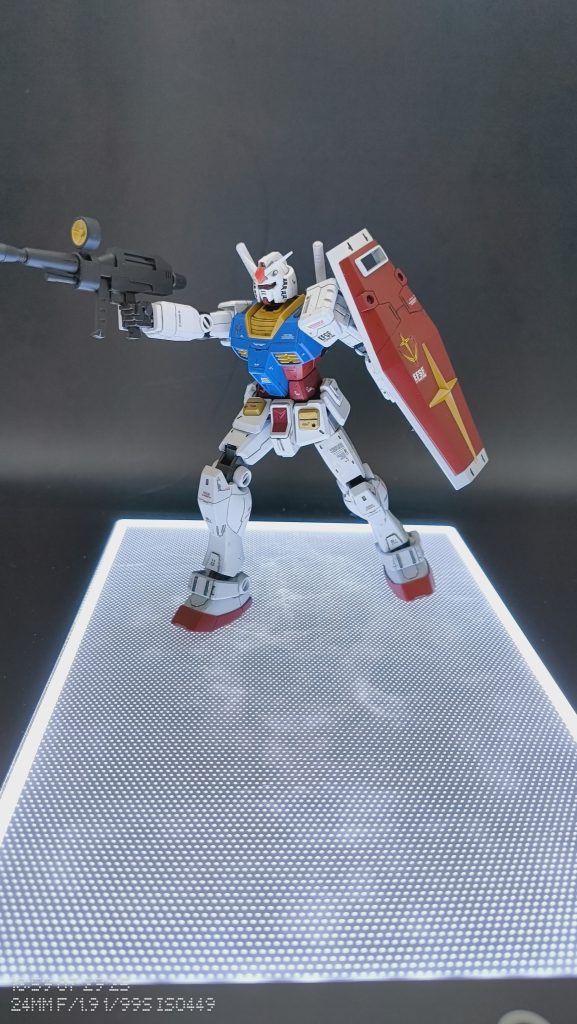 HGガンダム–5枚目/制作者：Arts