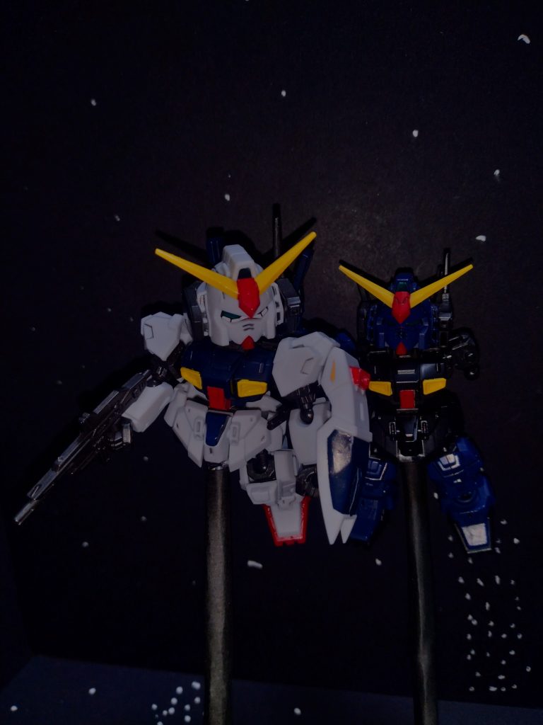 「こんなことやるから、みんなしんでしまうんだっ!」「お前らがいなければ、こんな事にはならなかったんだ!」「カミーユ君、無駄はよせ。」「クワトロ大尉…くっ………。」