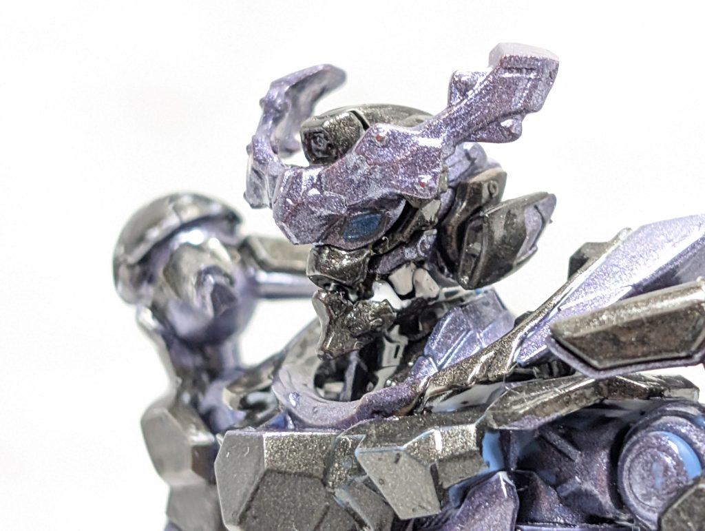 口の開口をできる用に小型にカットしました。