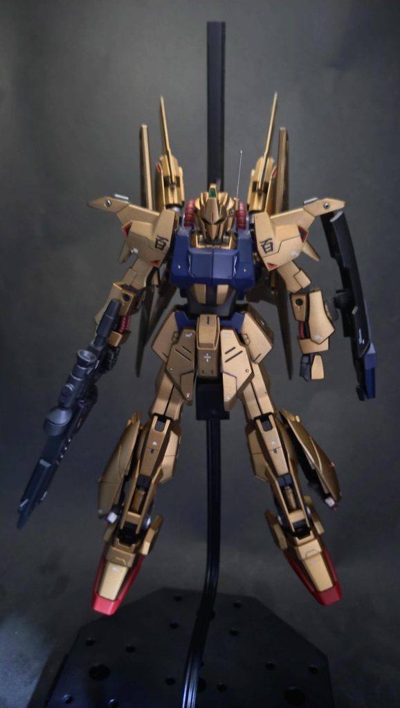 下地　サーフェイサーエヴォブラック金　スーパーリッチゴールド紺、赤　いろいろ混ぜたので不明関節、武装　グラファイトブラック