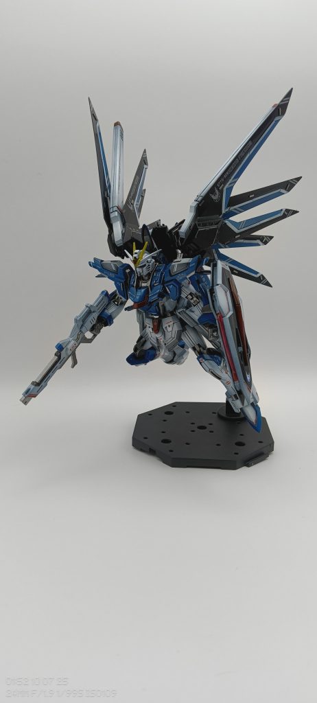 HGライジングフリーダムガンダム–2枚目/制作者：Arts