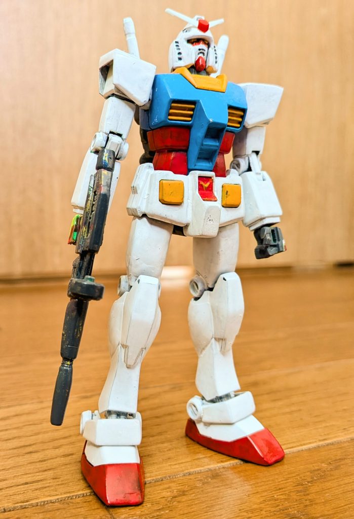 理想の仕上がりには程遠く。ガンプラは奥深いです。