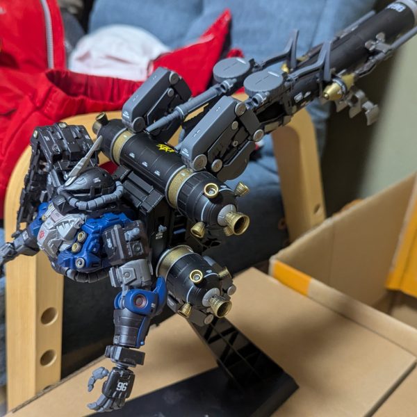 サイコザクカスタム　ローガン卿専用機(笑)めちゃ糞歪んでたりするので、アップせずに遠目で目を細めて見てネ♡ダイソーのラッカースプレー値段の割に優秀なキガス(；´Д｀)コストパフォーマンス良きかな♬（2枚目）