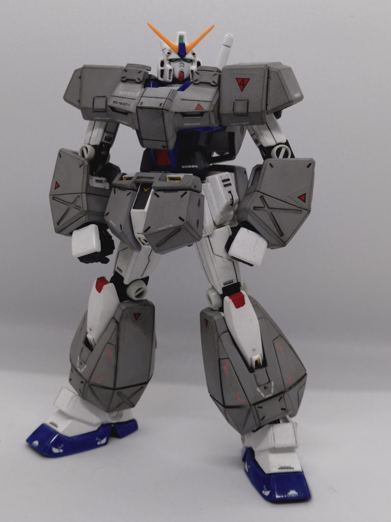 チョバムアーマーもちゃんと着れます。アーマーは胴体と腰だけネオジム磁石です。胴だけ少し幅増ししてます。四肢は元のアレックスのパーツなので無改造です。