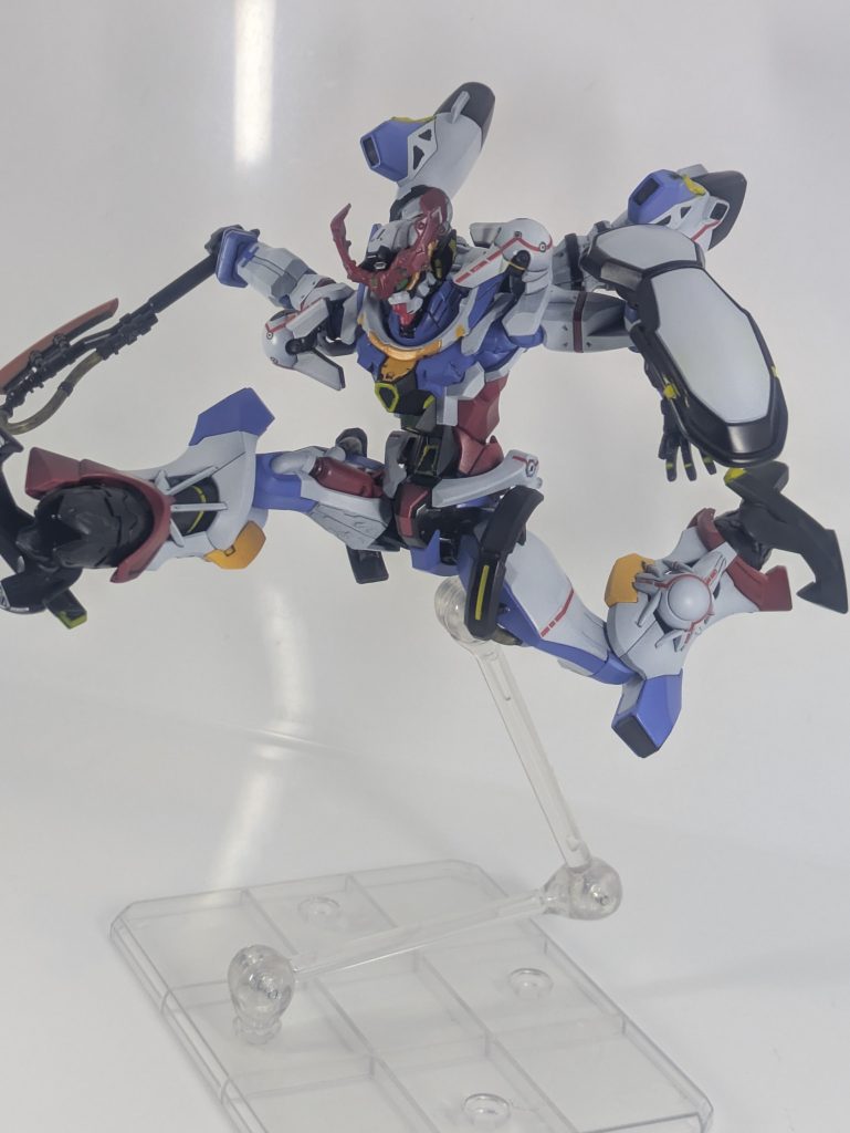 飛び出していけ〜、のポーズ。