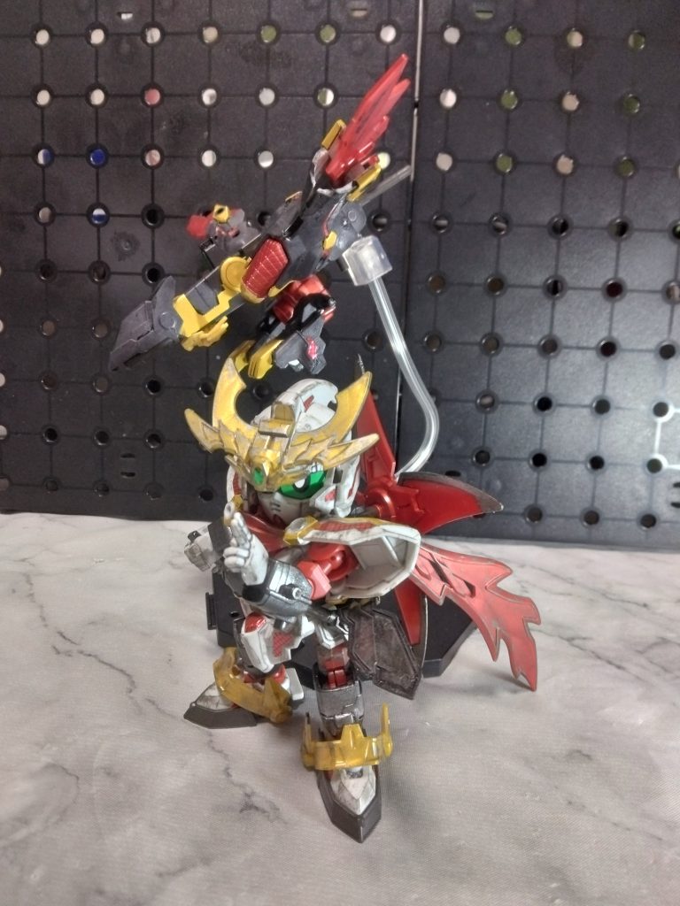 キットとしては真っ白のチーム加入後のカラーでしたが敵対していた頃のリアルタイプ零丸が好きすぎて、所々黒で塗装。