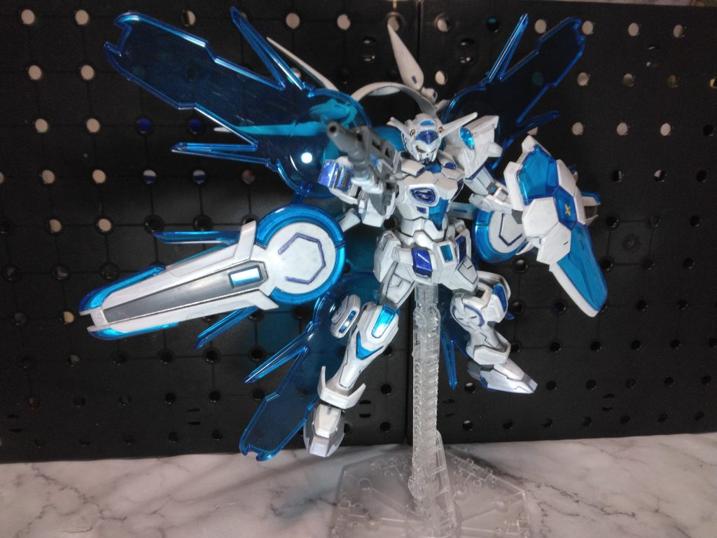 細かな配色はもしかしたら違うかもですが、これはこれで格好いいと思う。