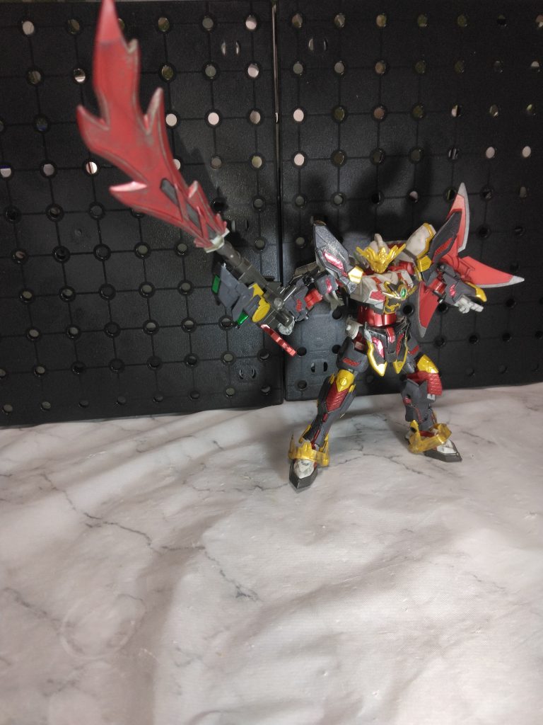 ビーム忍者刀とマグナムを合体して巨大サーベルに。