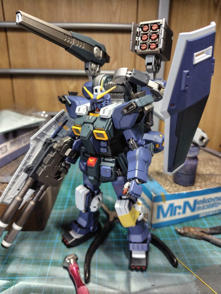 ドドなし。正月休み作るものなくて未塗装のジャンク品（2500円）から作りましたがデカール貼られてた場所全部表面処理する羽目になって明らかに新品より作成の手間が増えました⋯。後社外品のデカール調達もなかなか。