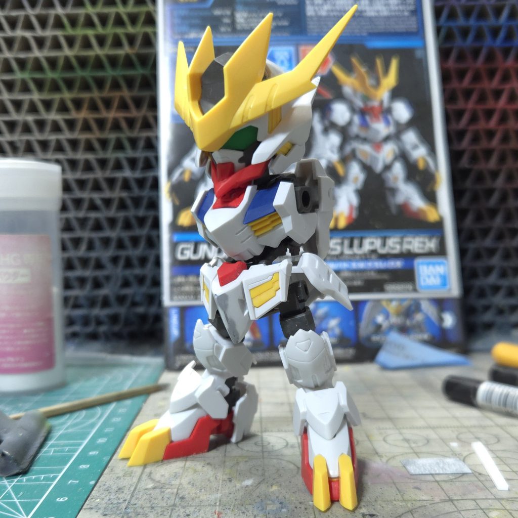 作成中の様子目立った改修はしておりません。強いて上げるなら腕の後ハメくらい？(撮り忘れ)作業のほとんどはエッジ出しの表面処理ですね(いつもの)