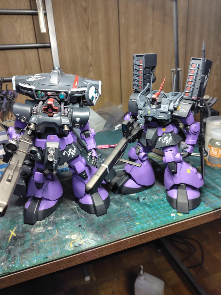 最後に去年作ったNo025ドワッジ改とツーショットで。1年1ドムしか手に入らないのが辛いですが来年にはジェットストリームできますかな?見た目はドラグナーになりそうですが次手に入れば近接武装型にでもしたい所です。