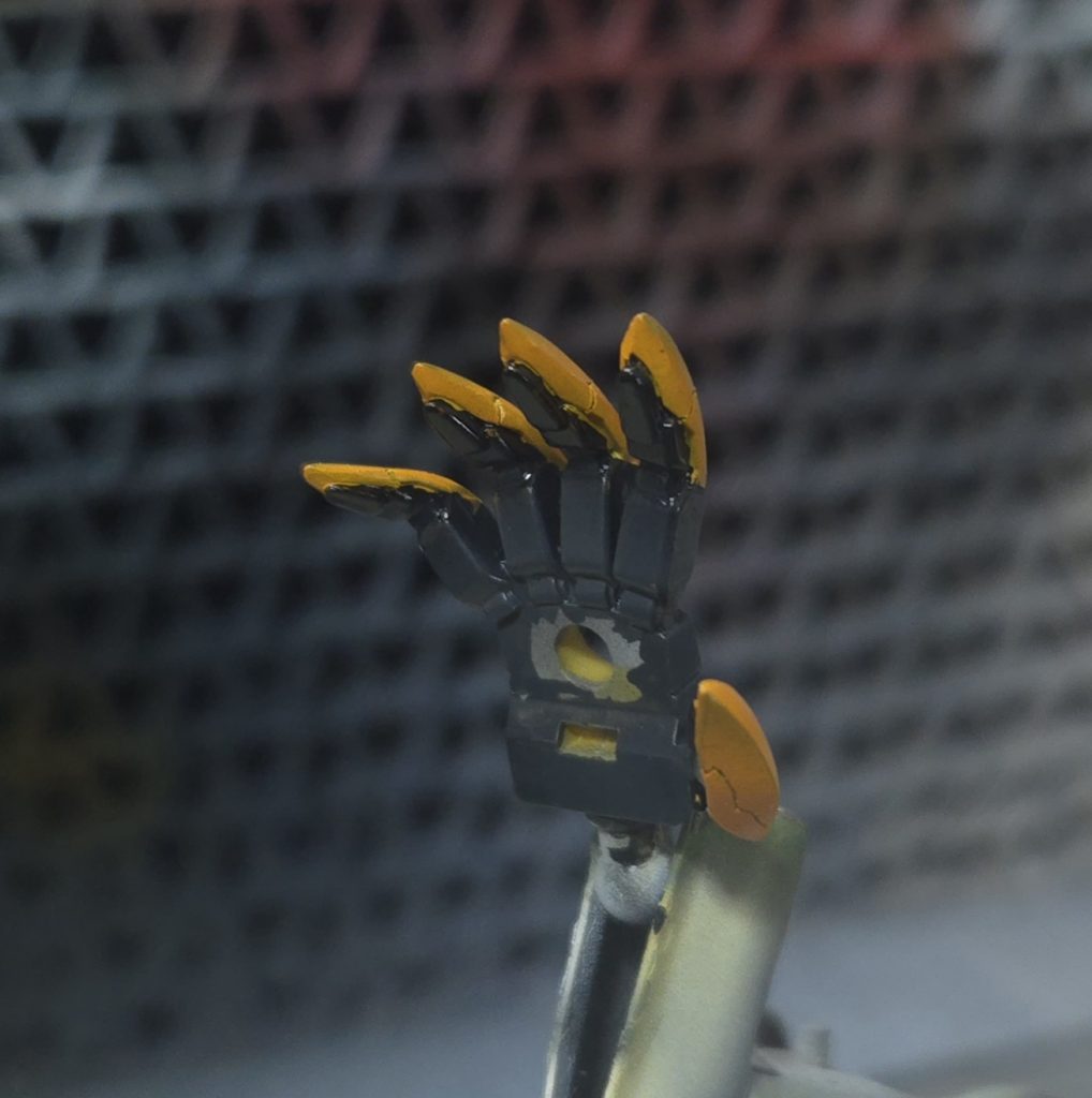 コイツを見てくれ、もう筆塗りが下手すぎて絶望したんだわ…こればっかりはなかなか上手くいきませんねぇ…