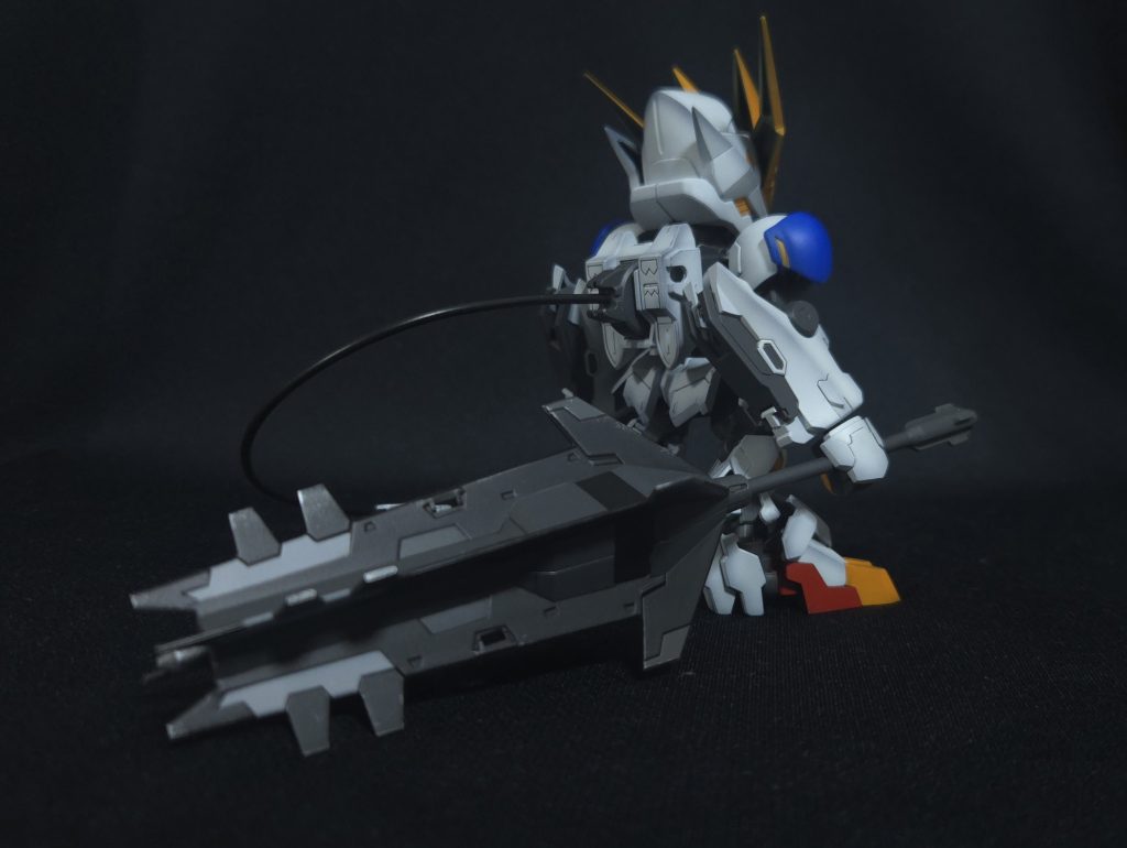 武器がデカぁあああああいッ！バルバトスといえばメイスのイメージですが、こりゃまたデカイ！ほんまにSDか君ぃ？